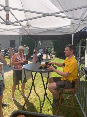 Emelkoen bruist  34 - Reuze Rommelmarkt met Boeken-, Vinyl- en CD‑Beurs in Humelgem 